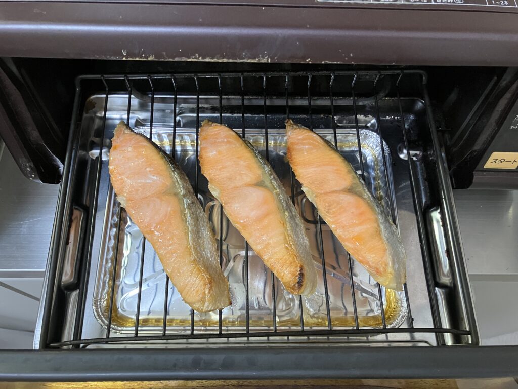 鮭の切り身(焼き上がり)